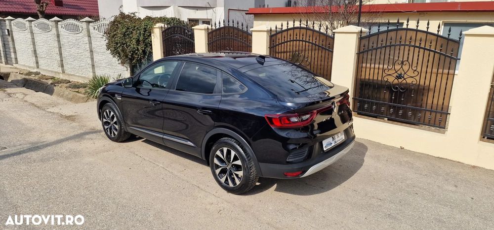 Renault Arkana E-TECH 145 Evolution - 18