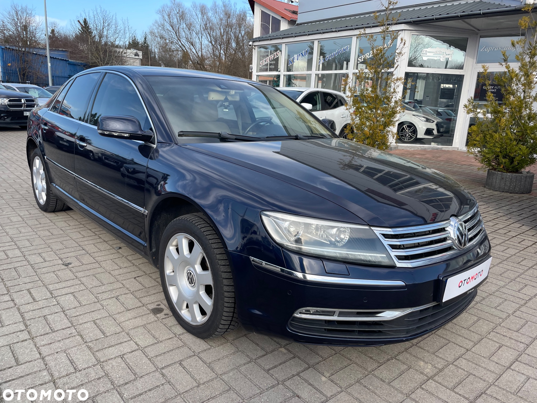 Volkswagen Phaeton - 3