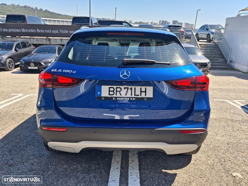 Mercedes-Benz GLA 180 d Progressive - 6