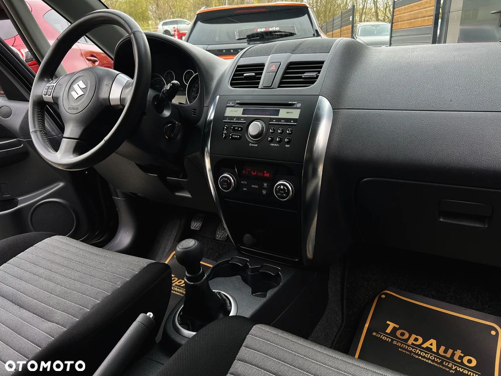 Suzuki SX4 1.6 Premium - 18