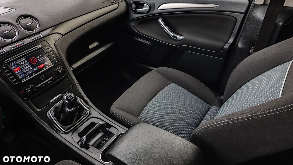 Ford Galaxy 2.0 TDCi Titanium - 13