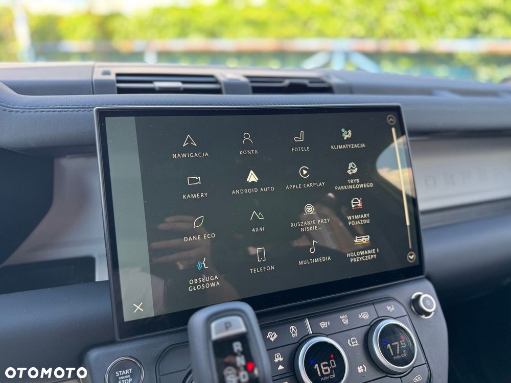 Land Rover Defender - 18