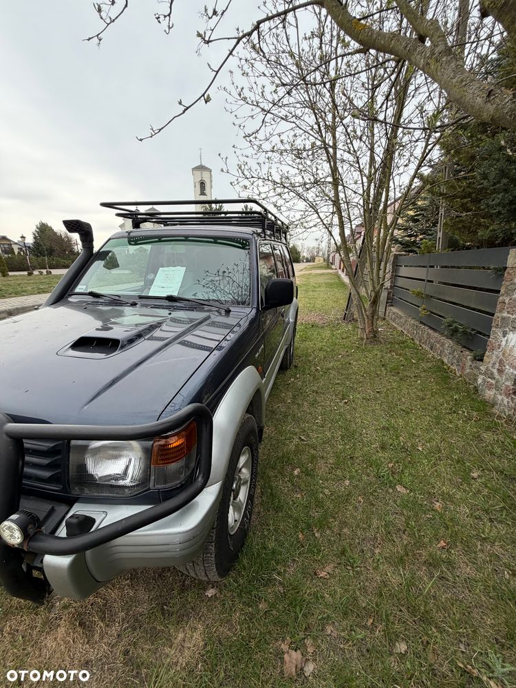 Mitsubishi Pajero - 3