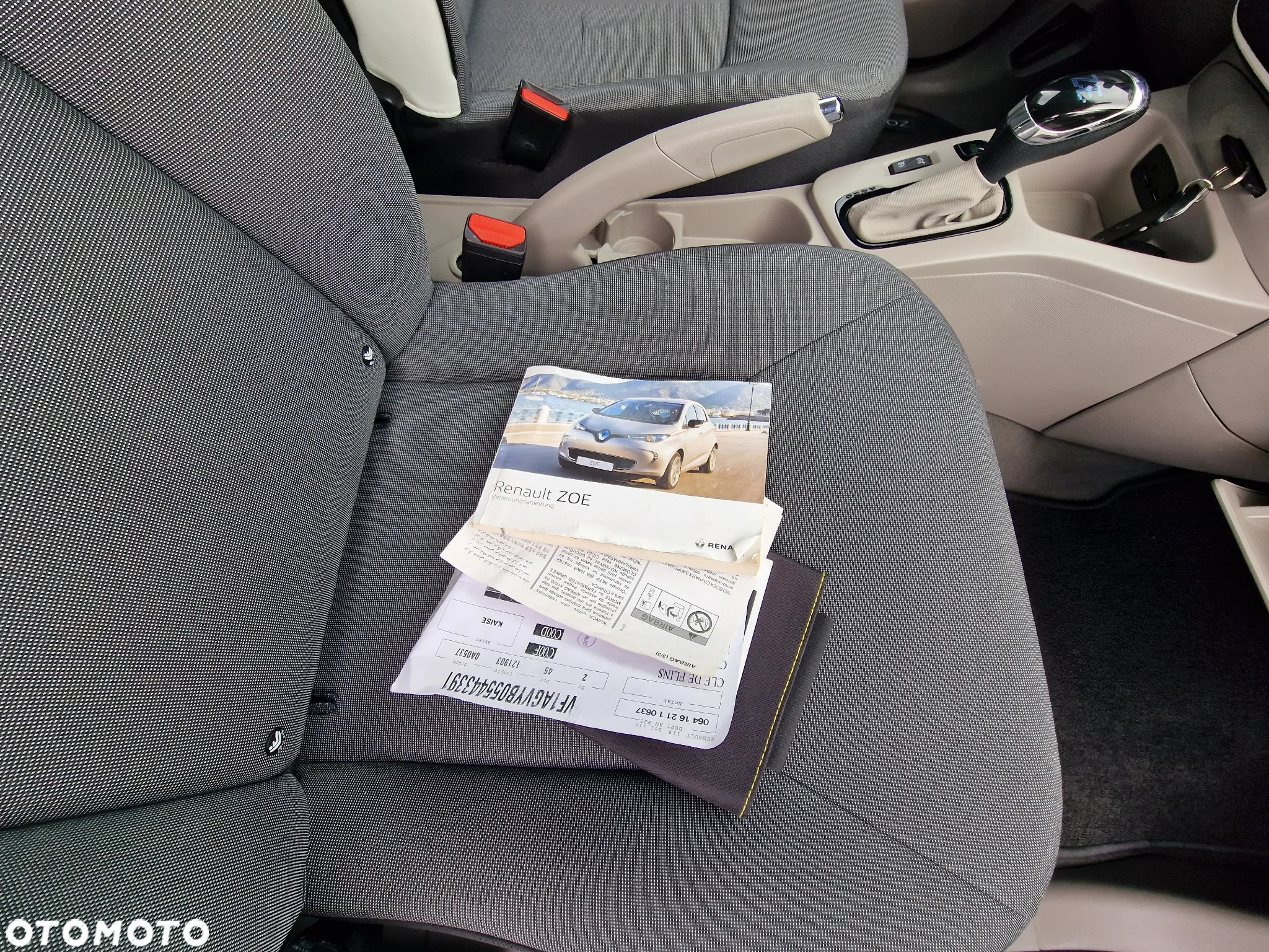 Renault Zoe - 32
