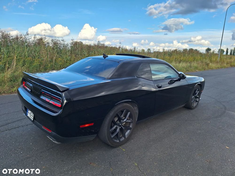 Dodge Challenger 5.7 R/T - 11