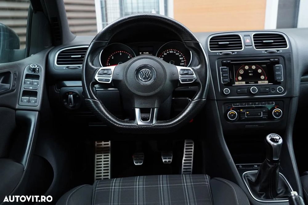 Volkswagen Golf 2.0 TDI DPF GTD - 7