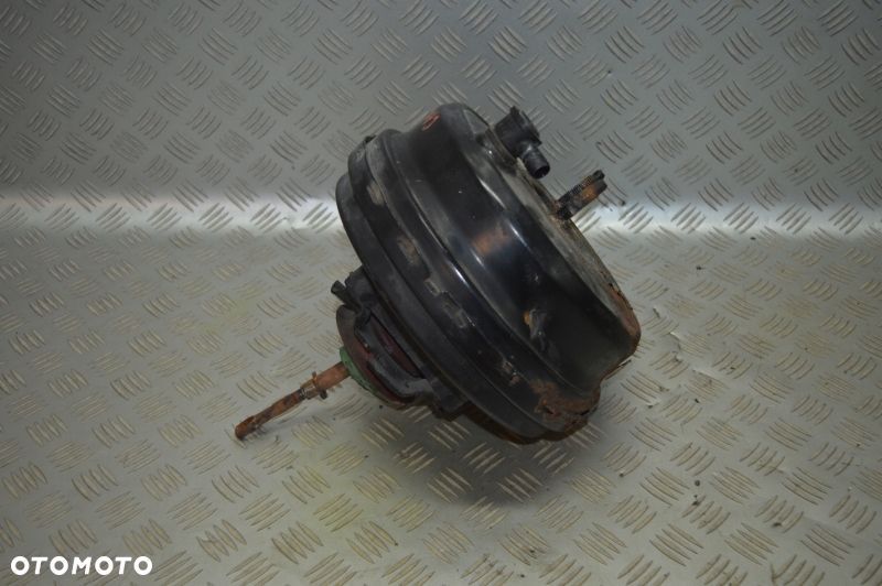 Serwo hamulca Cadillac STS 2004-2011 4.6 V8 BENZYNA - 2