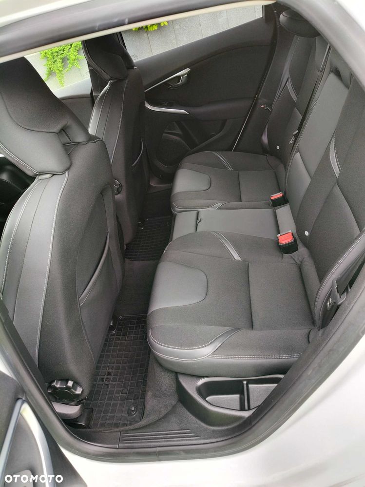 Volvo V40 - 7