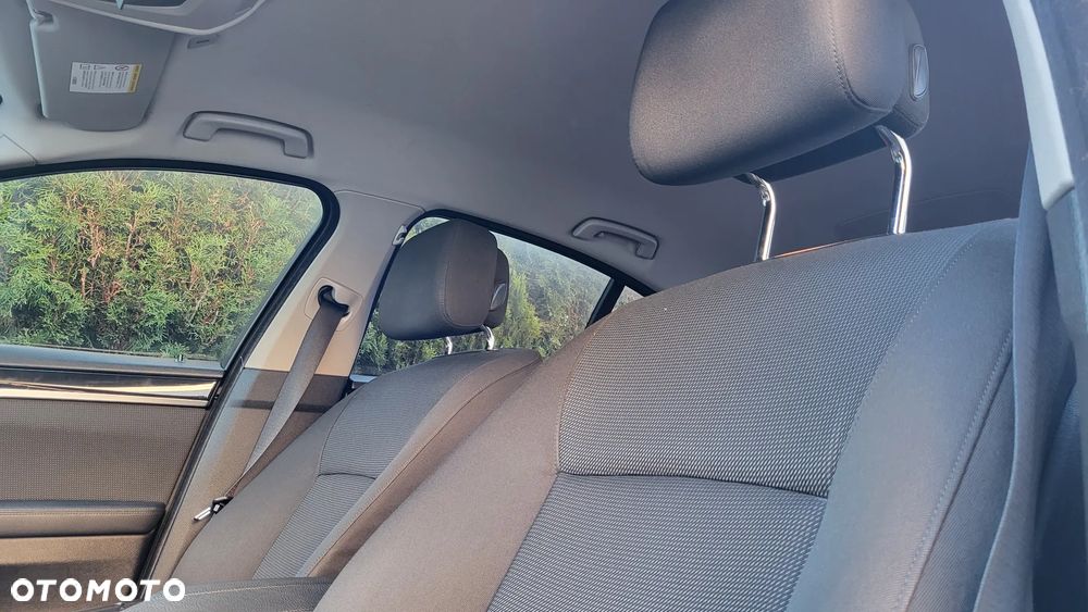 BMW Seria 5 520d - 15