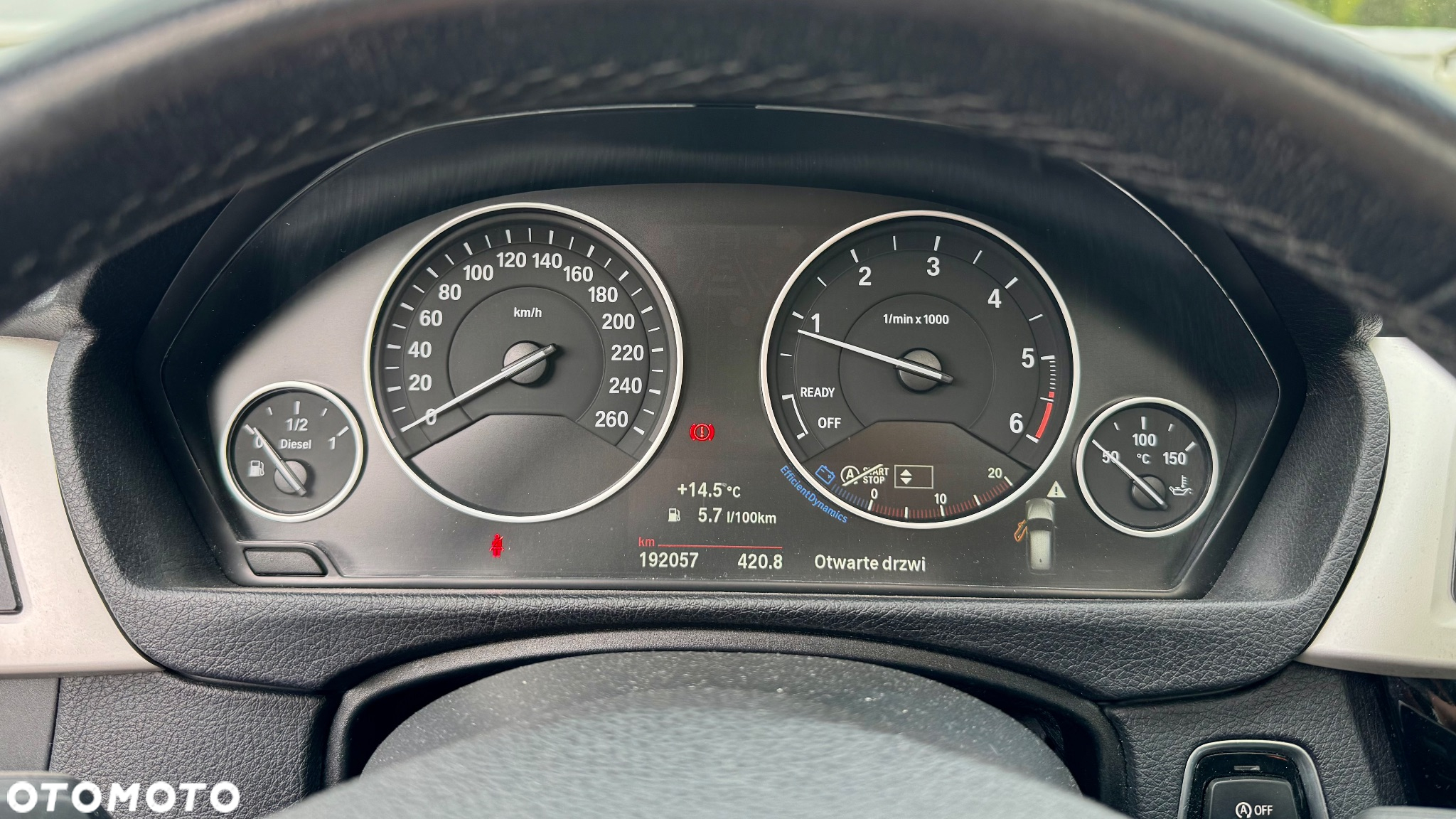 BMW Seria 3 318d Touring - 11