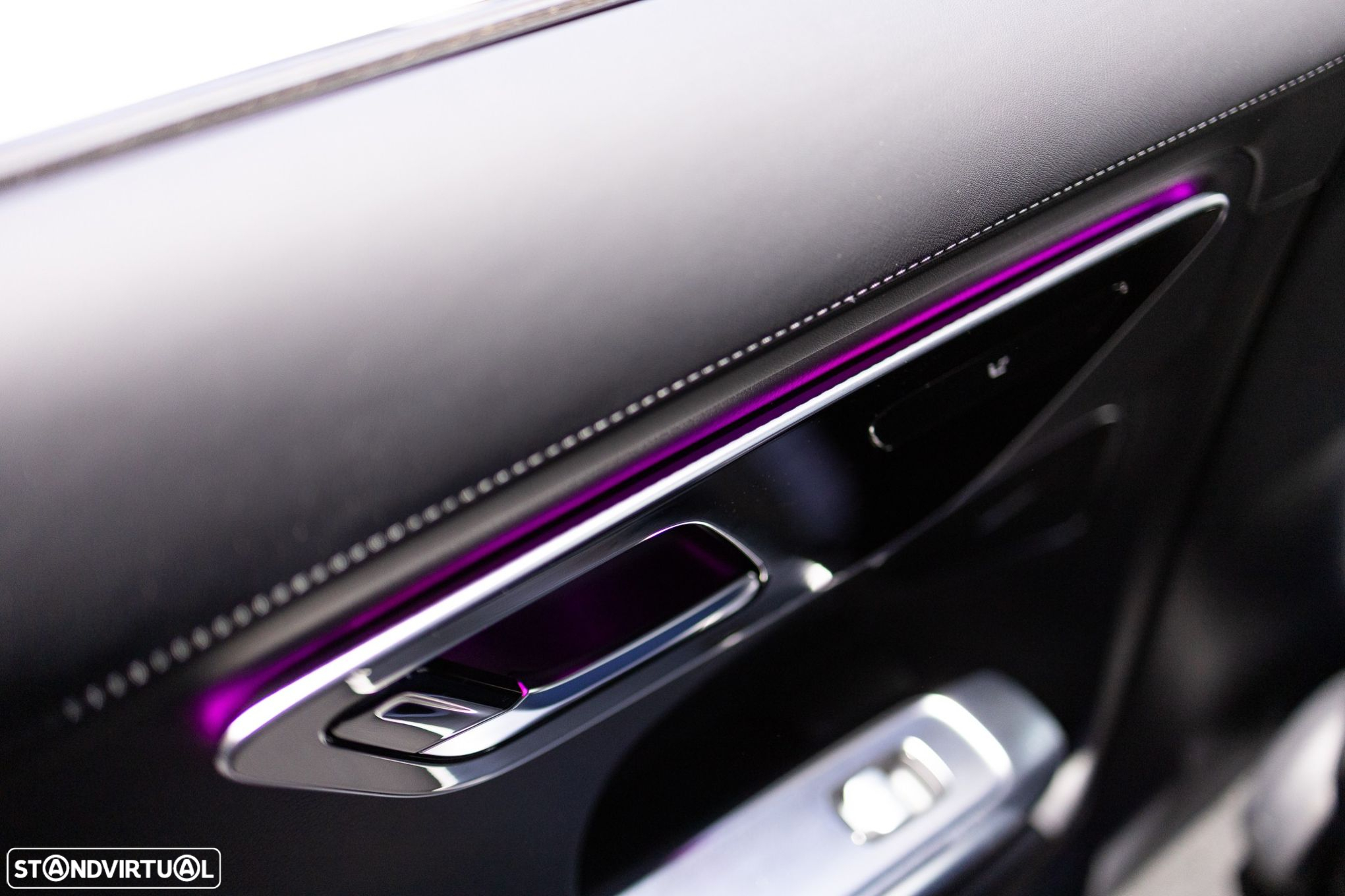 Mercedes-Benz C 300 e AMG Line - 33