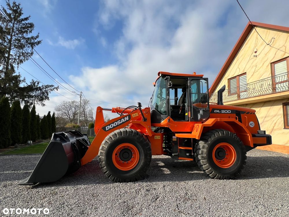 Doosan DL200 - 3