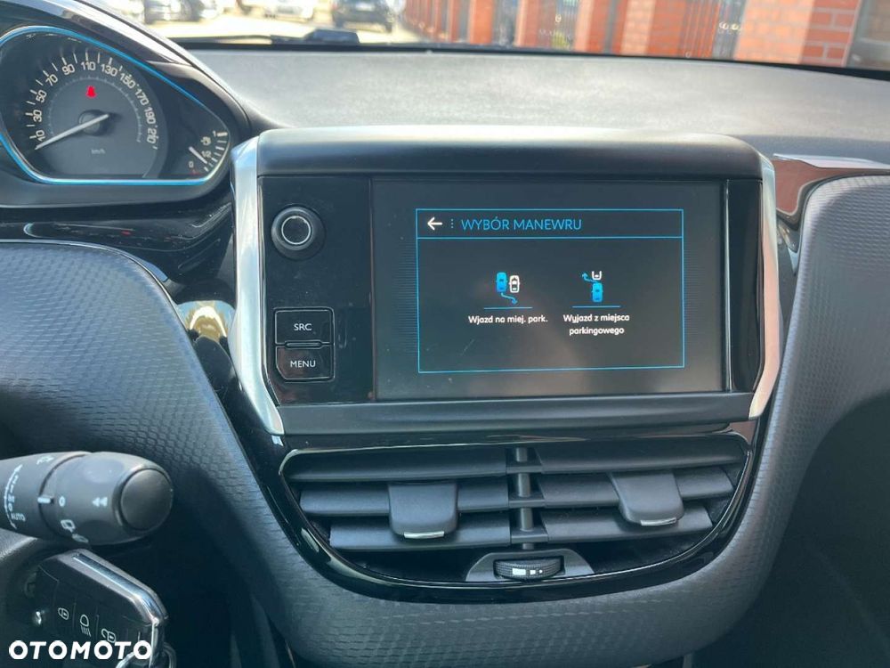 Peugeot 2008 1.2 Pure Tech GPF Allure S&S EAT6 - 14