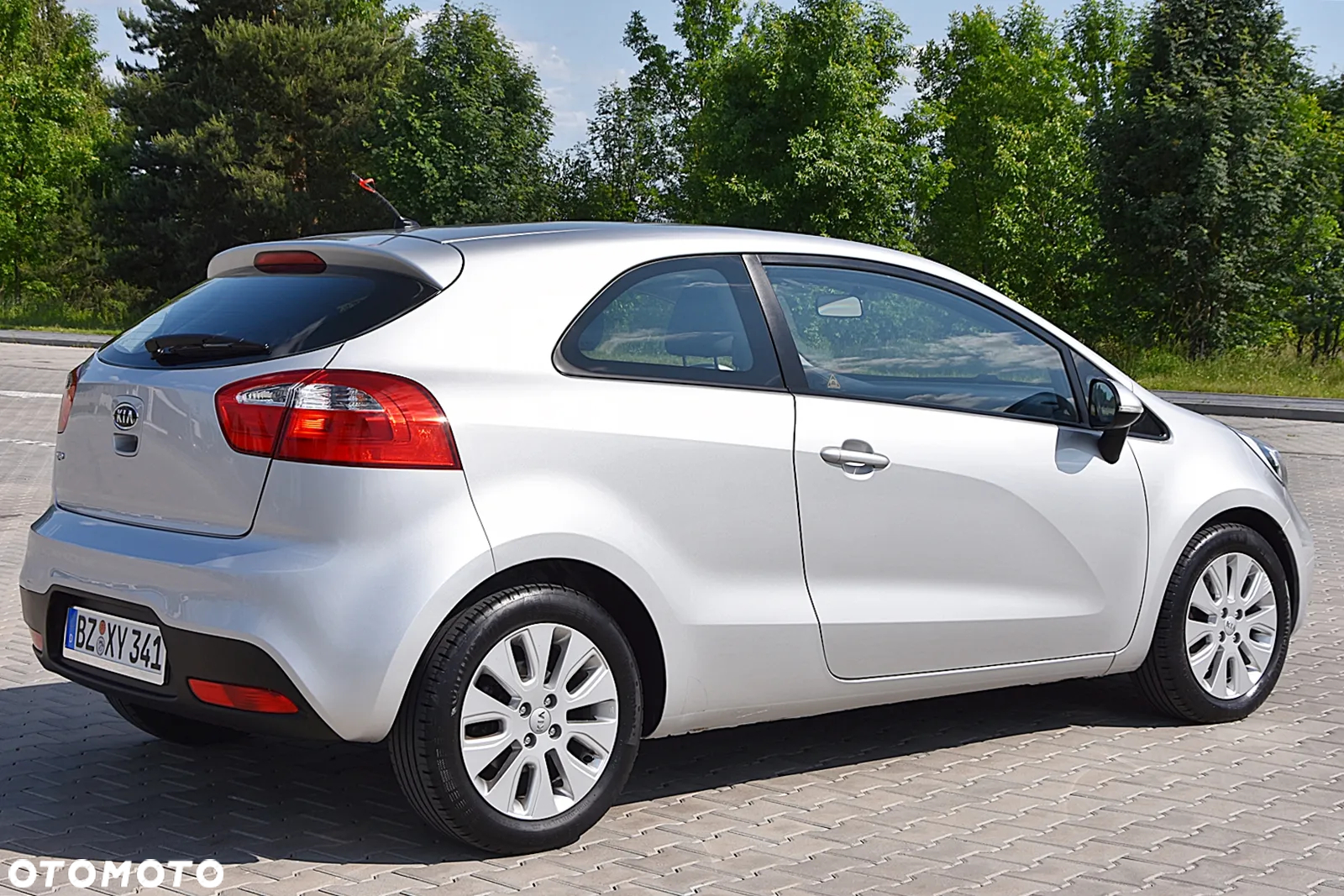 Kia Rio 1.2 Attract - 4