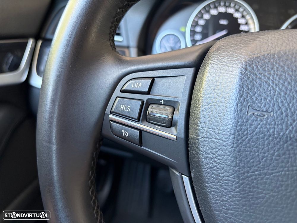 BMW 520 d Line Luxury - 15