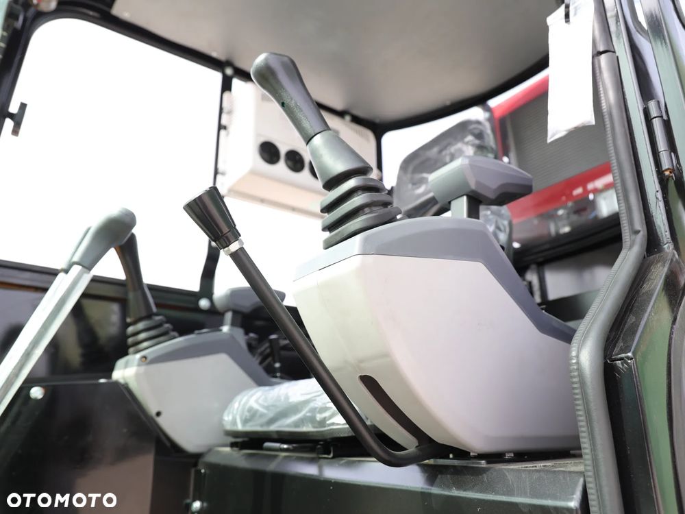 Inny Minikoparka Sylcar 25 - 16