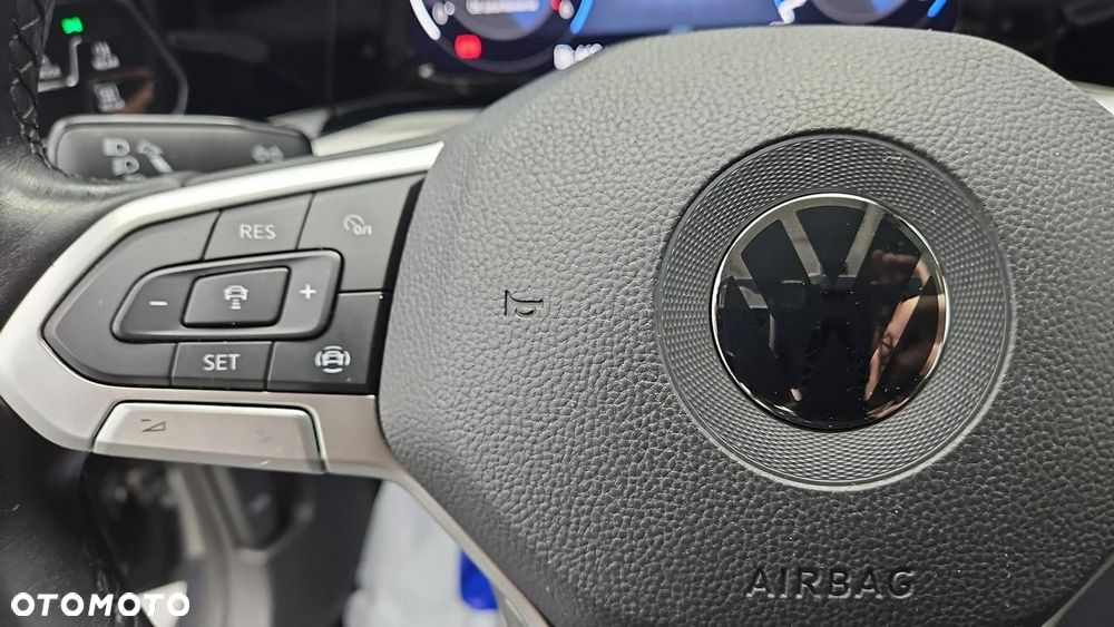 Volkswagen Golf - 17