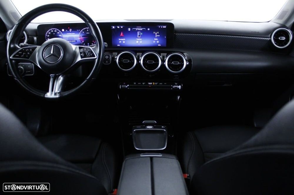 Mercedes-Benz A 200 d - 18