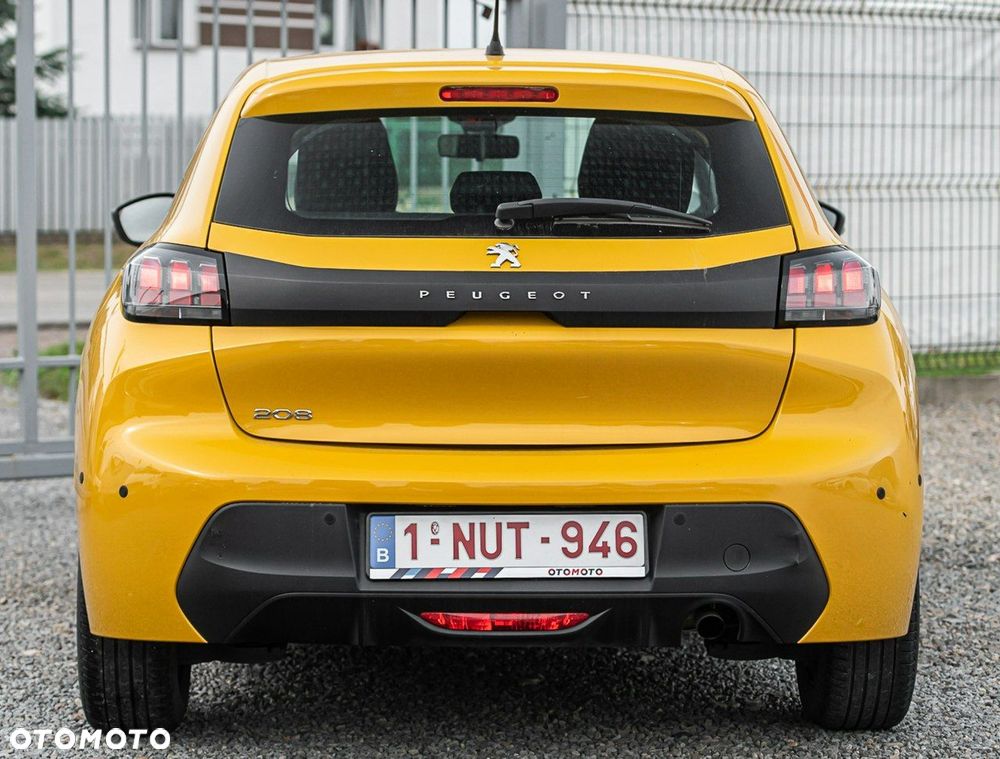 Peugeot 208 - 11