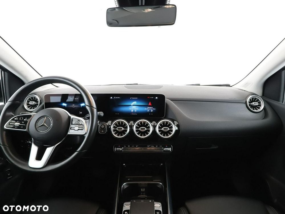 Mercedes-Benz Klasa B 180 7G-DCT Progressive - 16