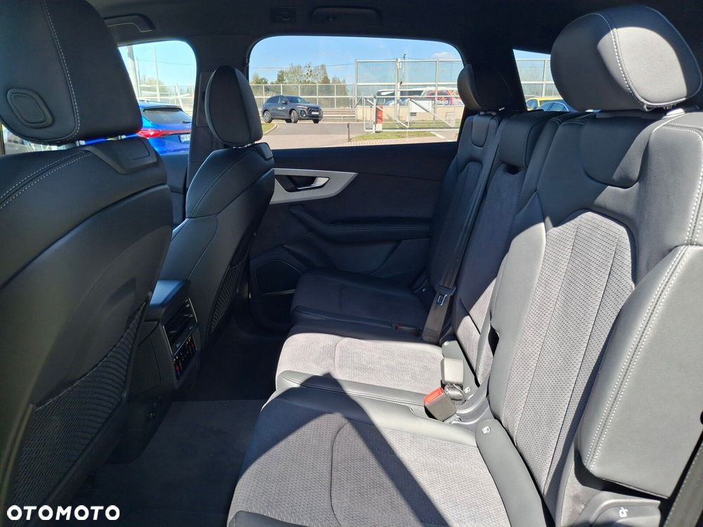 Audi Q7 - 24