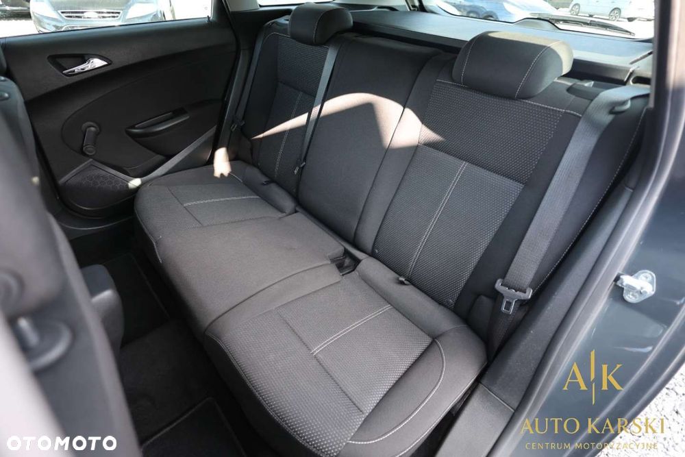Opel Astra - 28