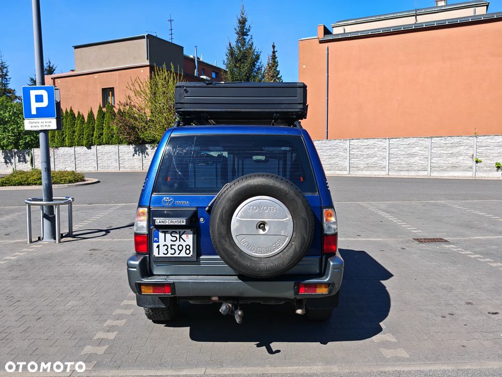 Toyota Land Cruiser - 3