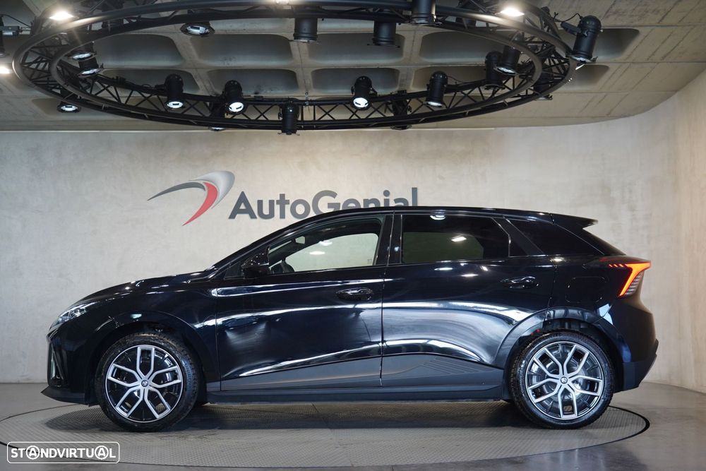 MG MG4 64 kWh Luxury - 5