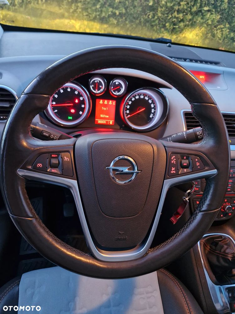 Opel Meriva - 25