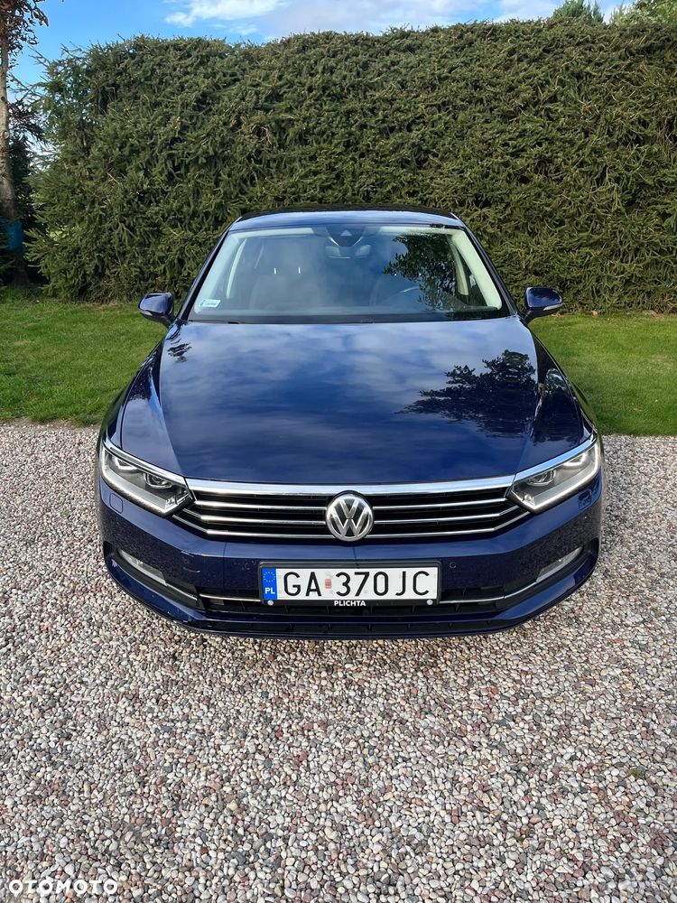 Volkswagen Passat 2.0 TDI SCR Comfortline - 1