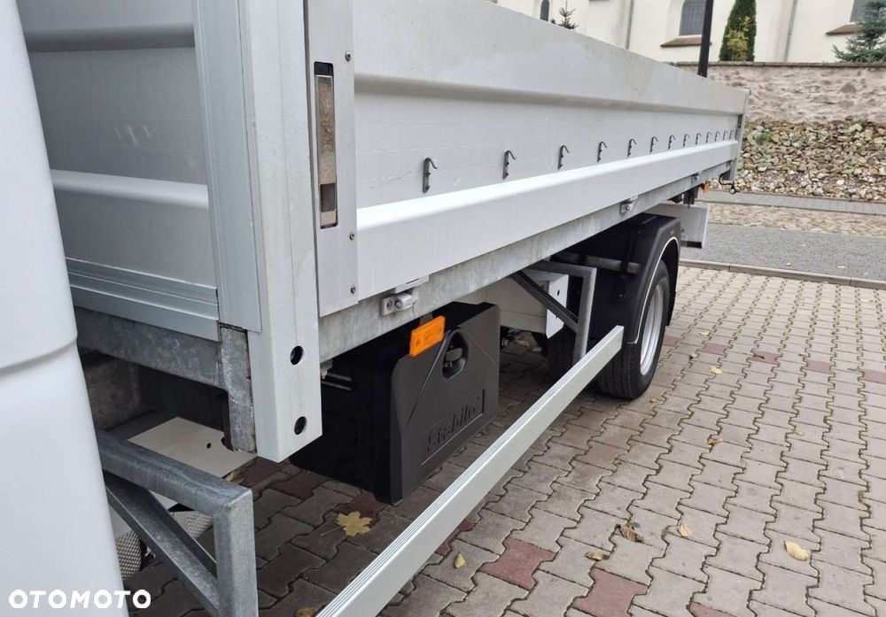 Renault Master - 25