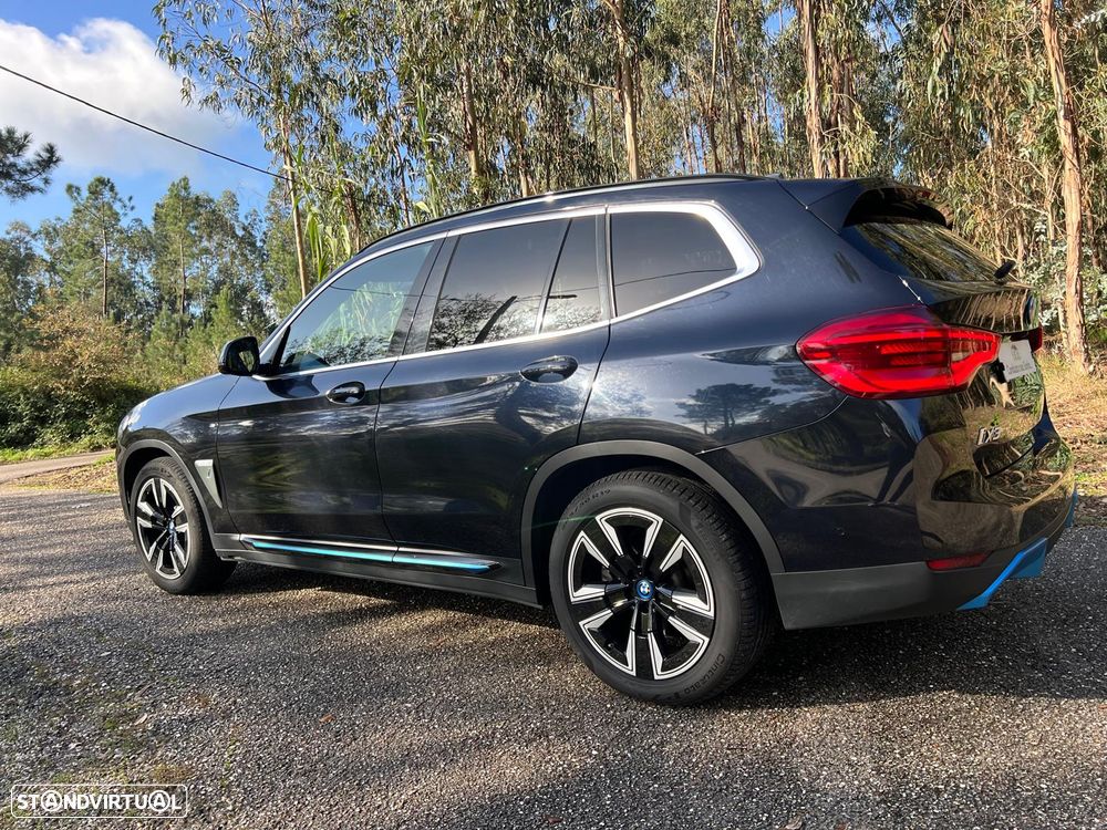 BMW iX3 Inspiring - 36