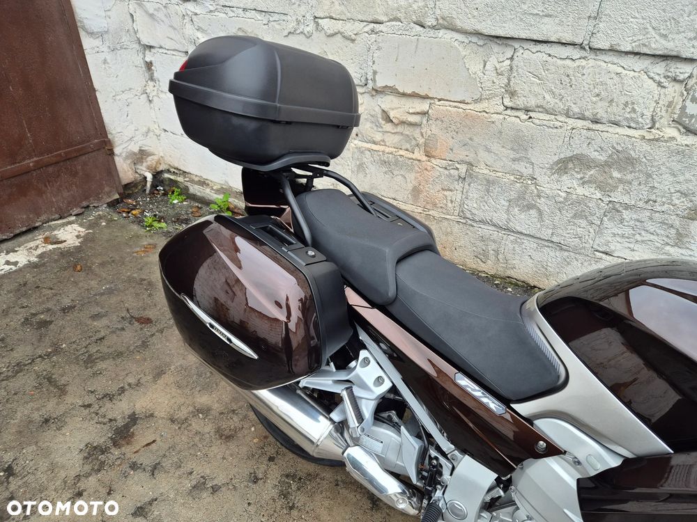 Yamaha FJR - 6