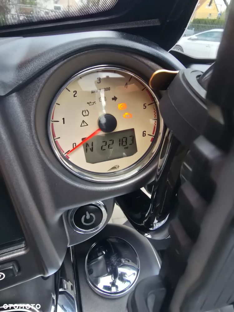 Indian Roadmaster - 27