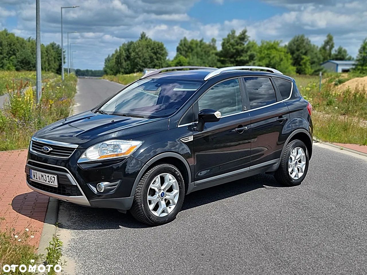 Ford Kuga - 1