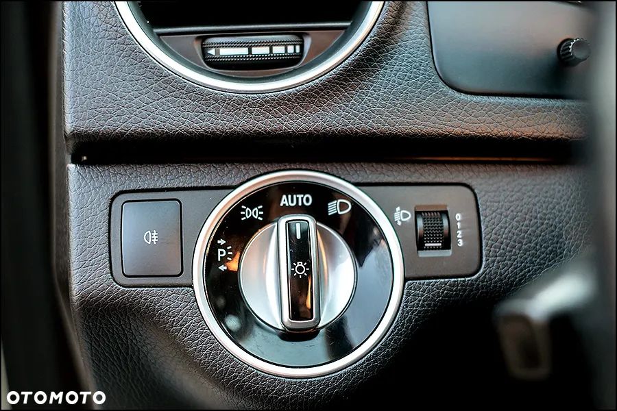 Mercedes-Benz Klasa C - 30