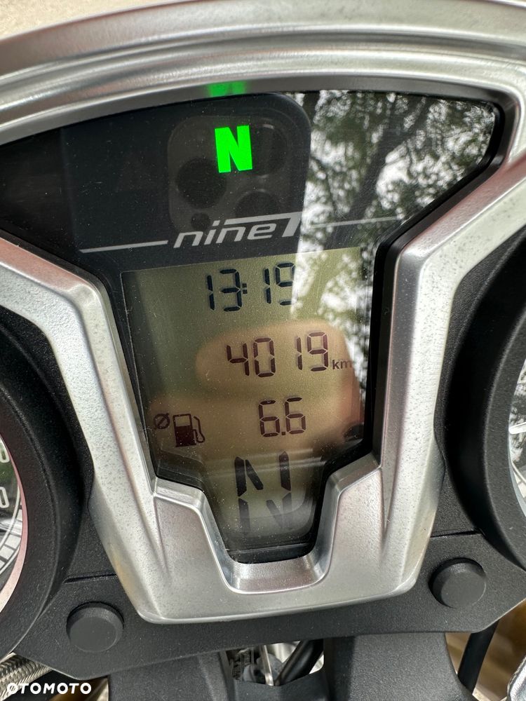 BMW R - 6