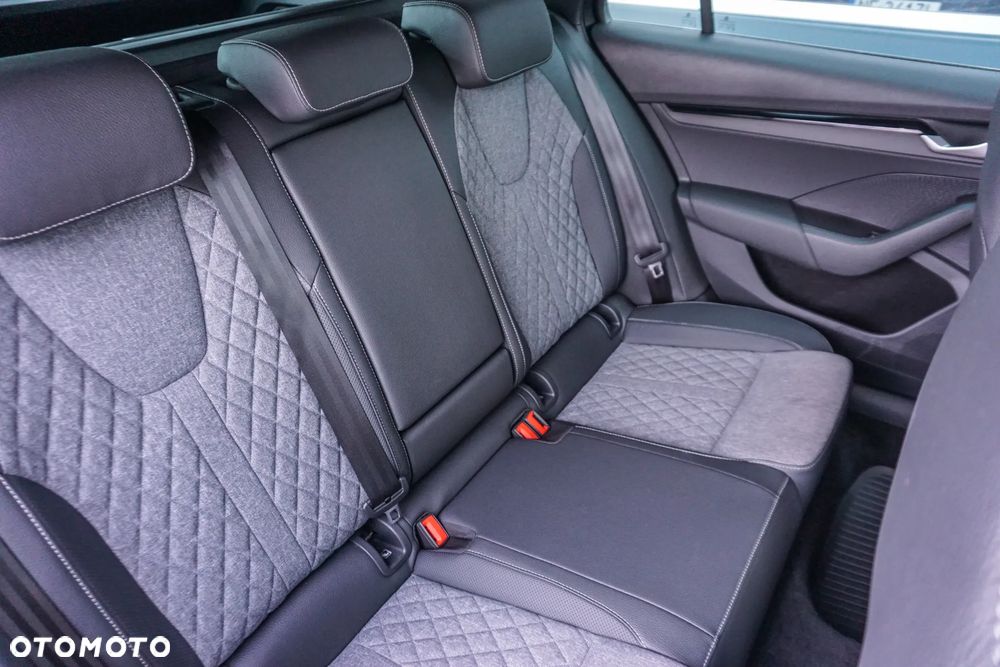 Skoda Octavia 2.0 TSI Sportline 4x4 DSG - 31