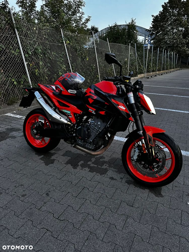 KTM Duke 890