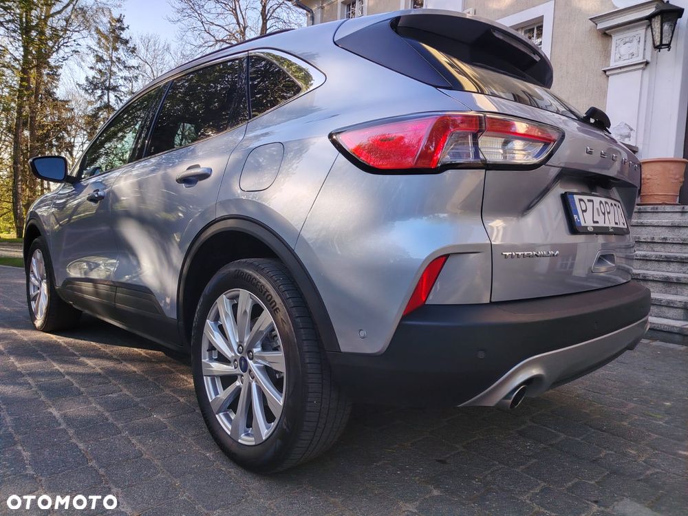 Ford Escape 2.0 EcoBoost AWD Titanium - 4