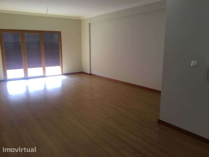 Apartamento T4 colinas do cruzeiro arrenda-se - Grande imagem: 5/12