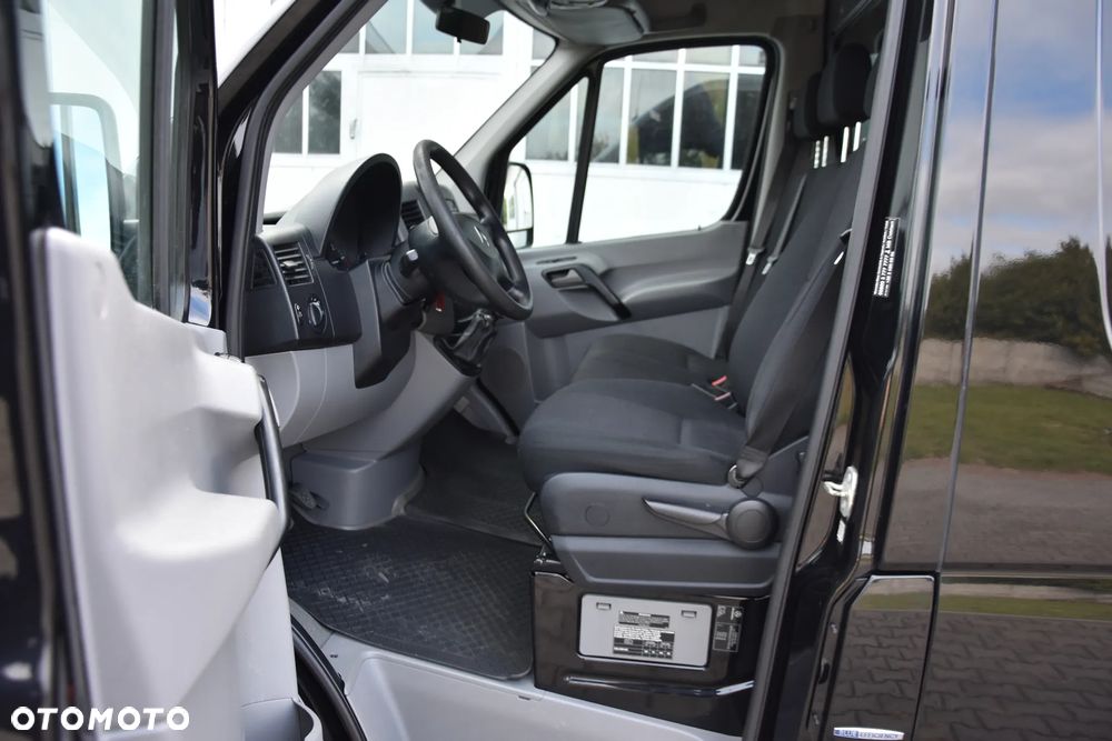 Mercedes-Benz SPRINTER - 15