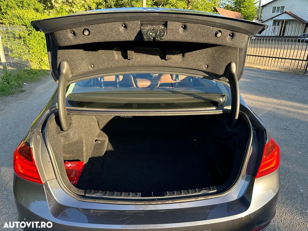 BMW Seria 3 318d - 10