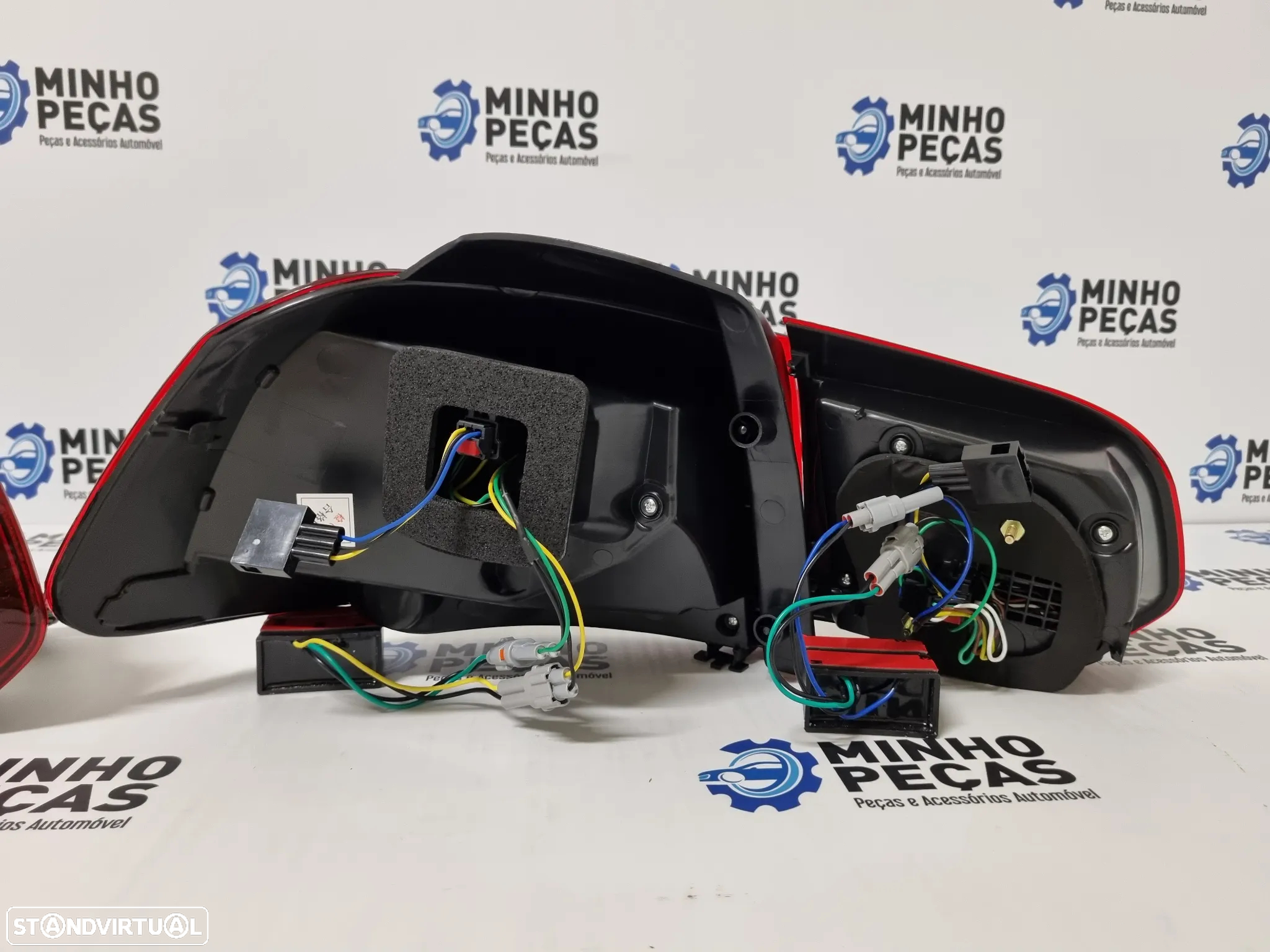Farolins VW Golf 6 Look R20 em LED - 7