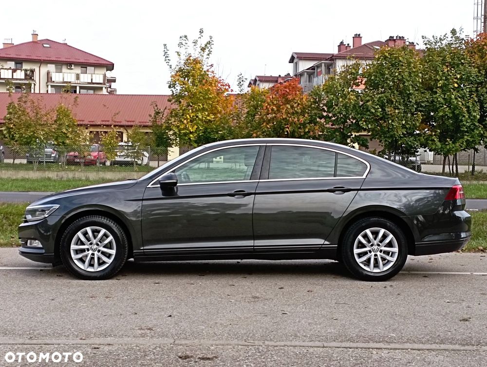 Volkswagen Passat 2018 photo 5