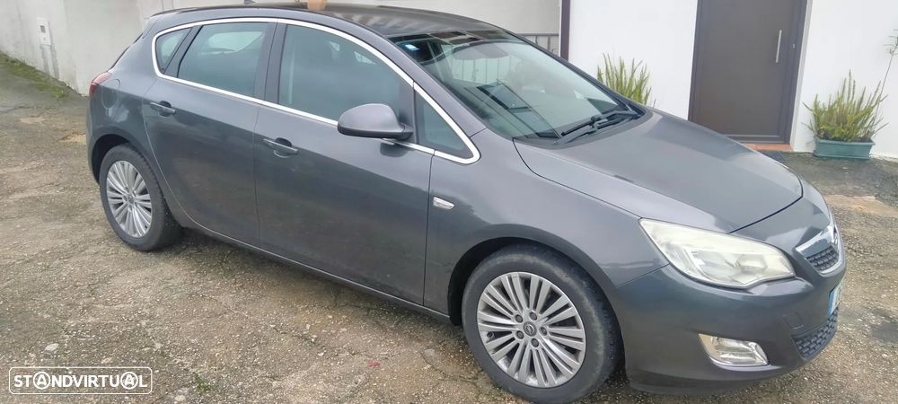 Opel Astra 1.7 CDTI DPF Cosmo - 4