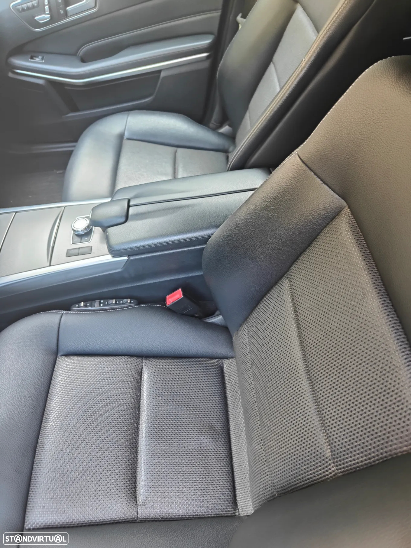 Mercedes-Benz E 300 Bluetec Hybrid Avantgarde - 9