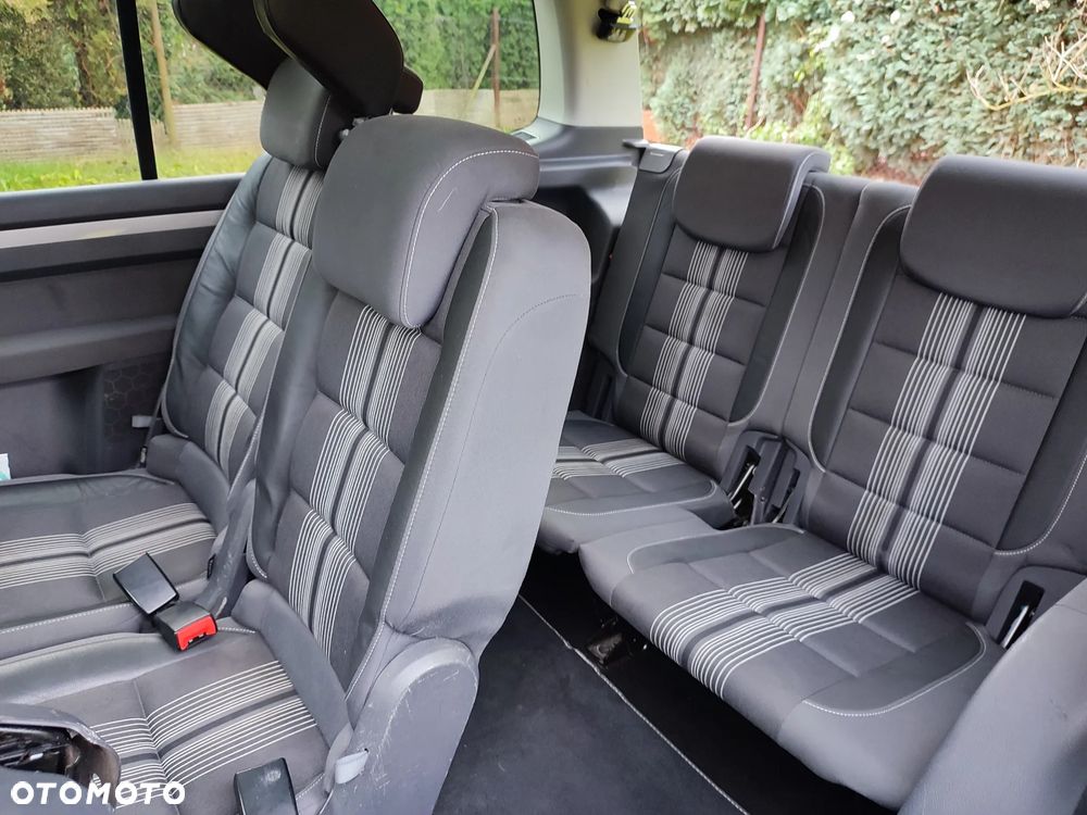 Volkswagen Touran 2.0 TDI DPF Highline DSG - 12