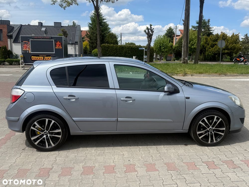 Opel Astra 1.6 Cosmo - 8
