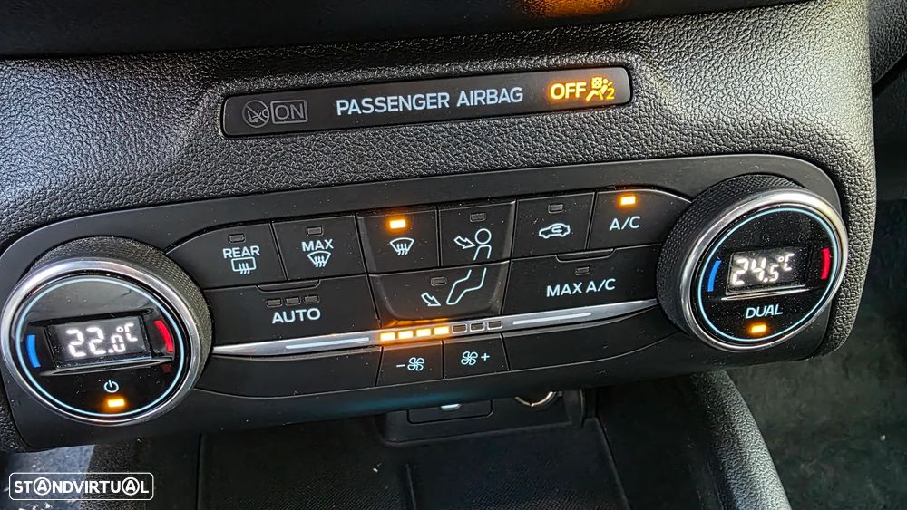 Ford Focus 1.0 EcoBoost S&S ST-LINE STYLE - 18